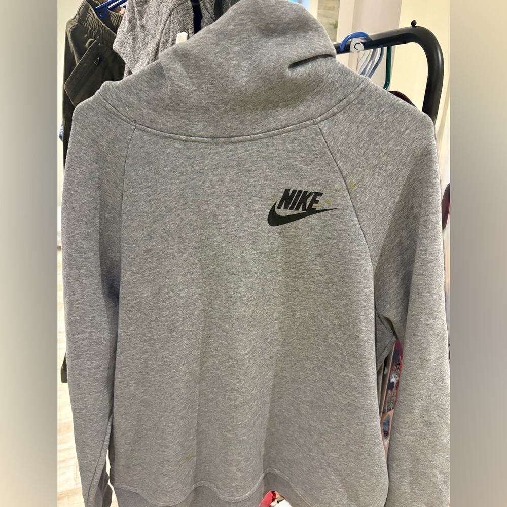 Nike Women's Grey Hoodie